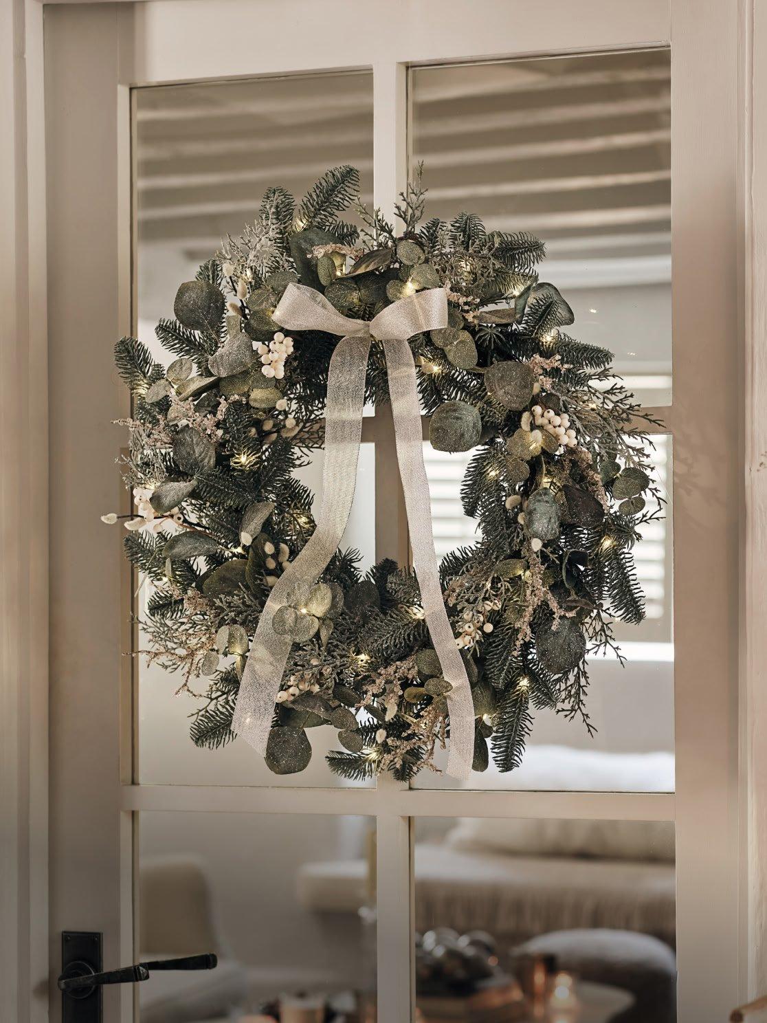 Frosted Evergreen Christmas Wreath with White Ribbon Frosted Evergreen Christmas Wreath with White Ribbon — Elegant Christmas Decor