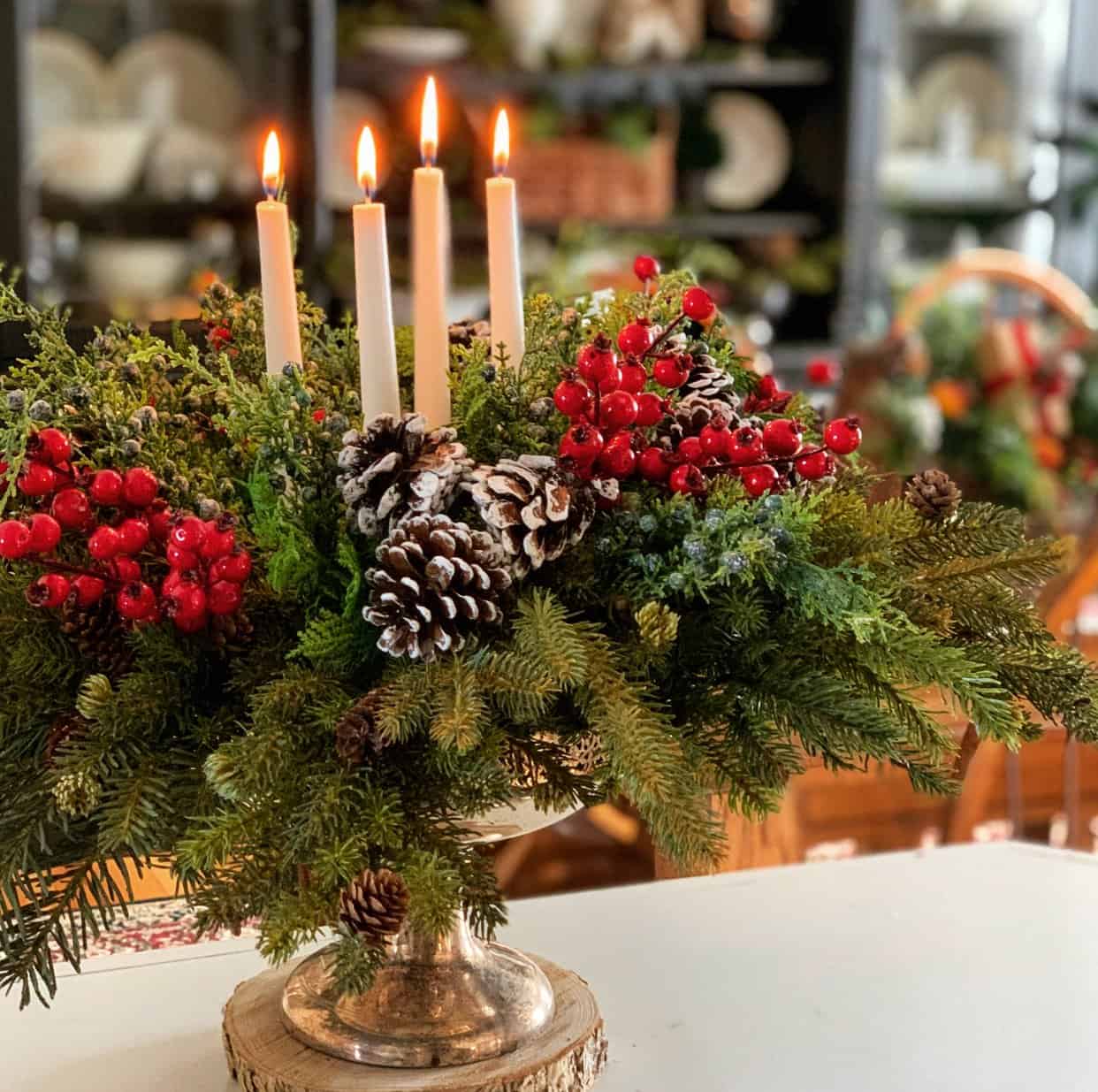 Compact Rustic Advent Wreath with Vibrant Berries Compact Rustic Advent Wreath with Vibrant Berries