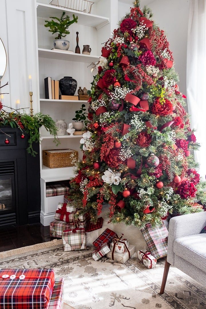 Maximalist Christmas Tree with Red and White Fabric Flowers — Christmas Tree Decorating