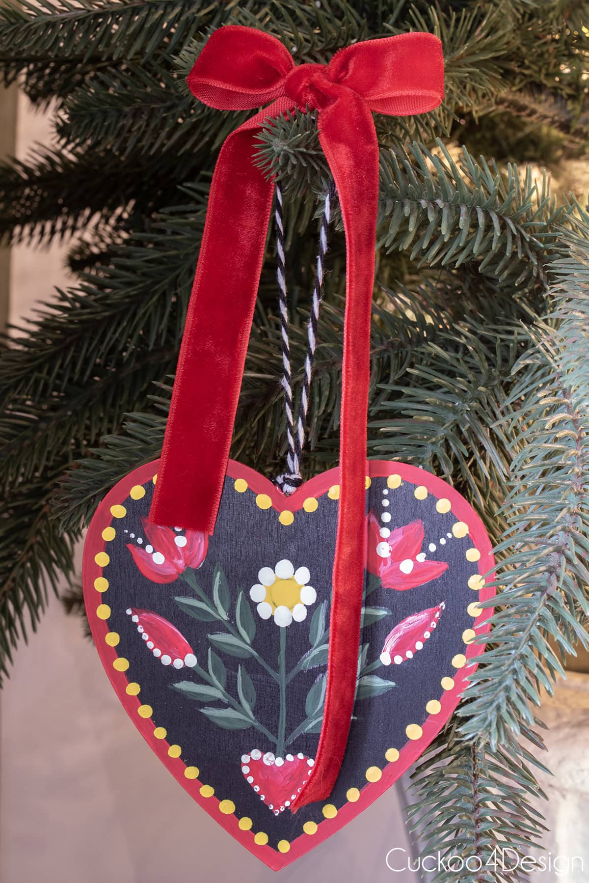 DIY heart ornaments for Christmas (easy painted wooden hearts) - Cuckoo4Design