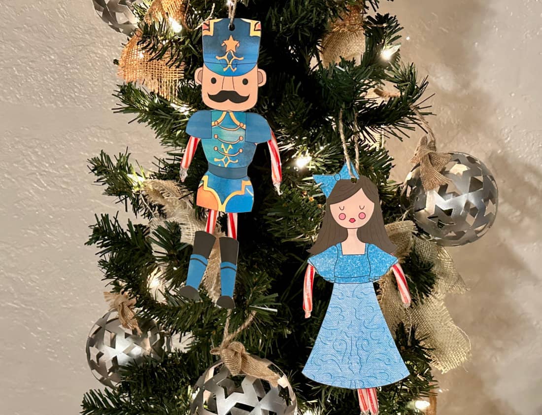 Handmade Nutcracker and Ballerina Ornaments on a Burlap Tree Handmade Nutcracker and Ballerina Ornaments on a Burlap Tree — Nutcracker Christmas Tree