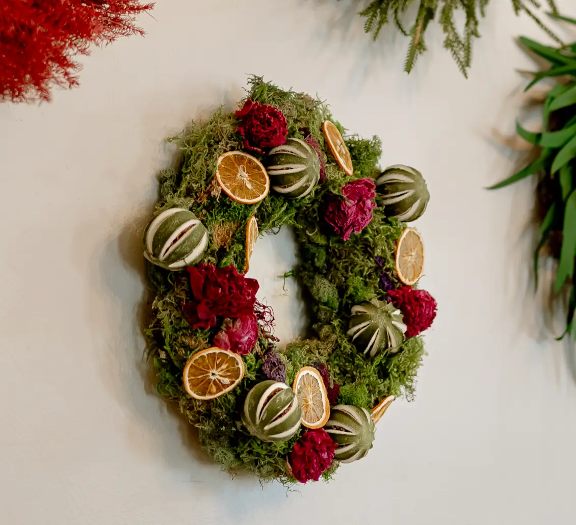 Bohemian Moss Wreath with Dried Citrus and Botanicals Bohemian Moss Wreath with Dried Citrus and Botanicals — DIY Christmas Wreath