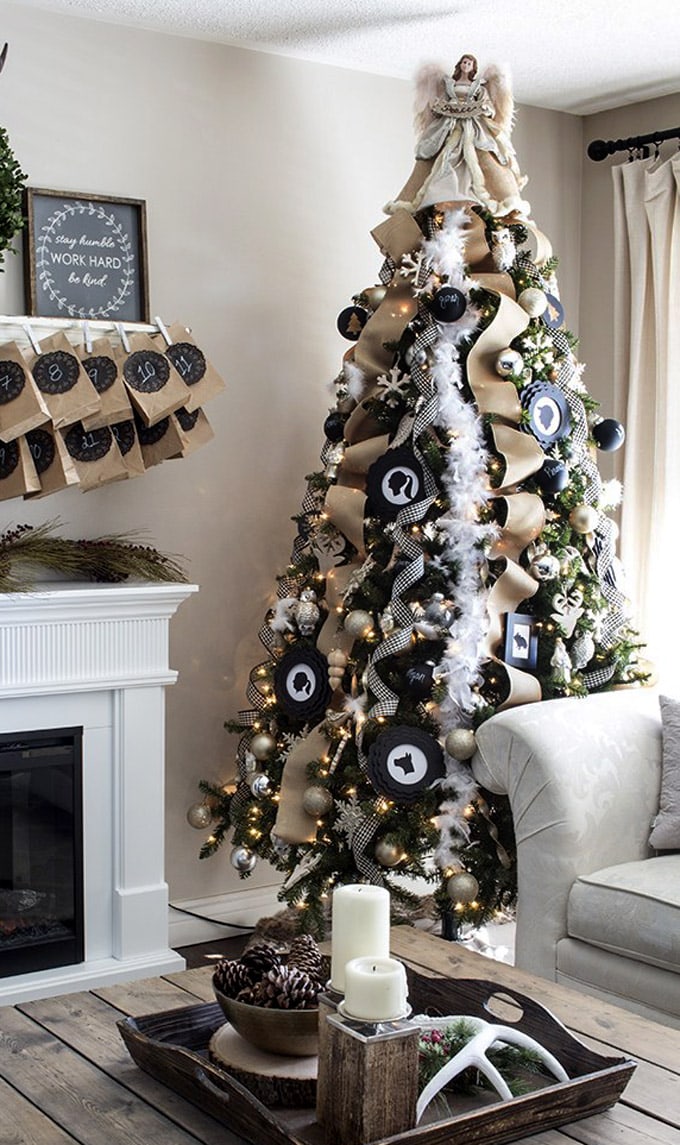 Eclectic Christmas Tree Featuring Black and White Patterned Ribbon — Vertical Ribbon Christmas Tree
