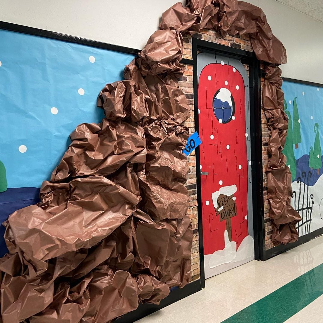 Layered Paper Christmas Tree Door Decor — Christmas Classroom Decor