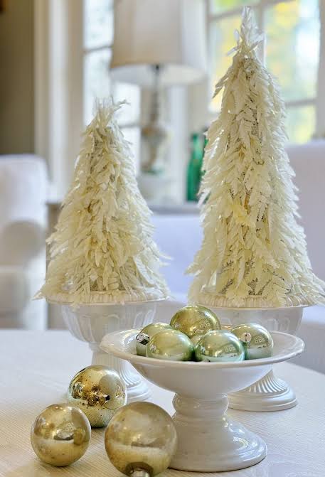 Traditional Tabletop Vignette with White Feathered Christmas Trees Traditional Tabletop Vignette with White Feathered Christmas Trees — White Christmas Decor
