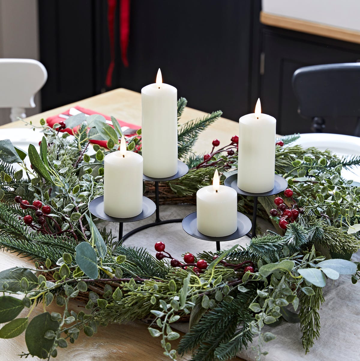 Modern Rustic Wreath with Black Candle Holders Modern Rustic Wreath with Black Candle Holders — Advent Wreath