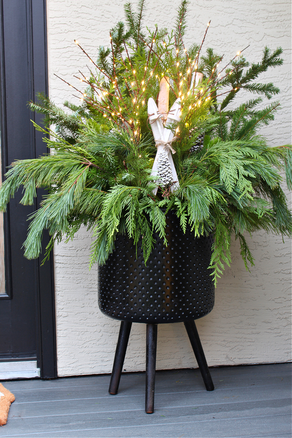 Modern Black Metal Planter with Twinkling Fairy Lights Modern Black Metal Planter with Twinkling Fairy Lights — Christmas Porch Planters