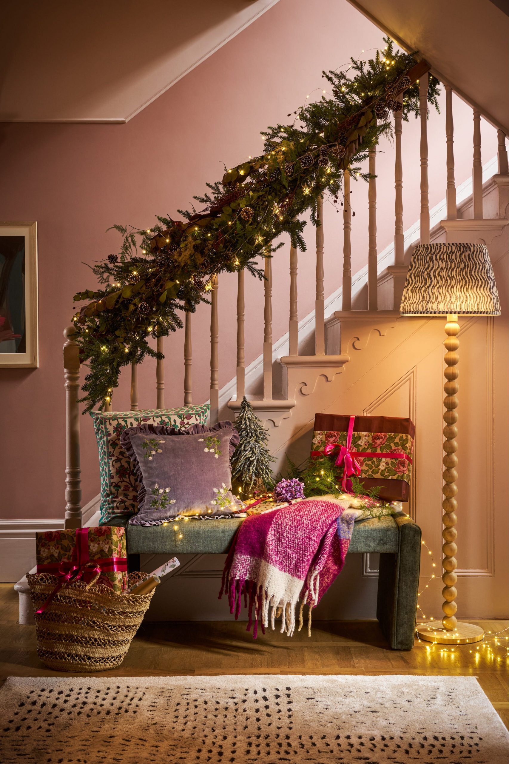 Boho Staircase Vignette with Garland and Cozy Bench Styling Boho Staircase Vignette with Garland and Cozy Bench Styling — Christmas Staircase Decor