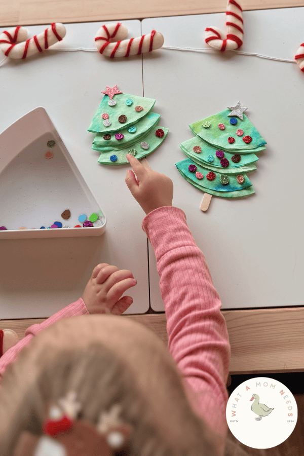 Felt Christmas Tree Crafts with Glitter and Sequins — Christmas Crafts for Kids