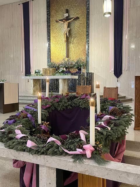Grand Traditional Advent Wreath on an Altar Grand Traditional Advent Wreath on an Altar