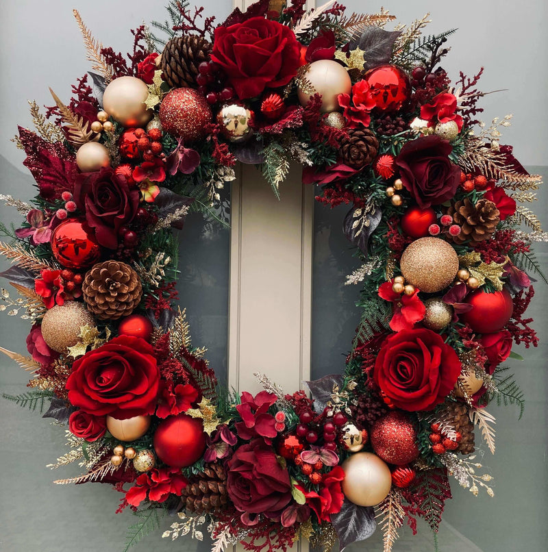 Dramatic Wreath with Velvet Roses and Metallic Foliage Dramatic Wreath with Velvet Roses and Metallic Foliage — Christmas Wreath