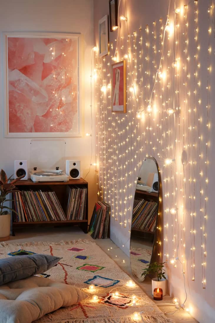 Immersive Boho Living Area with Curtain of Fairy Lights Immersive Boho Living Area with Curtain of Fairy Lights — Christmas Light Display Ideas
