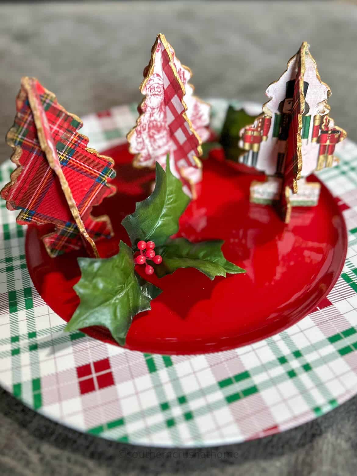 Folk Art 3D Paper Christmas Trees on a Red Plate — Dollar Tree Christmas Decor