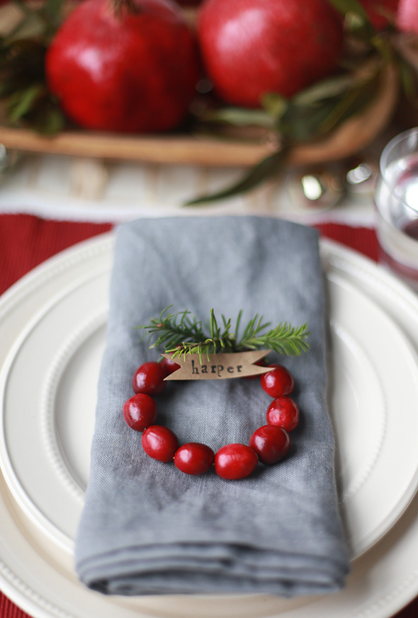 Natural Cranberry and Pine Wreath Place Card Natural Cranberry and Pine Wreath Place Card — Christmas Place Cards
