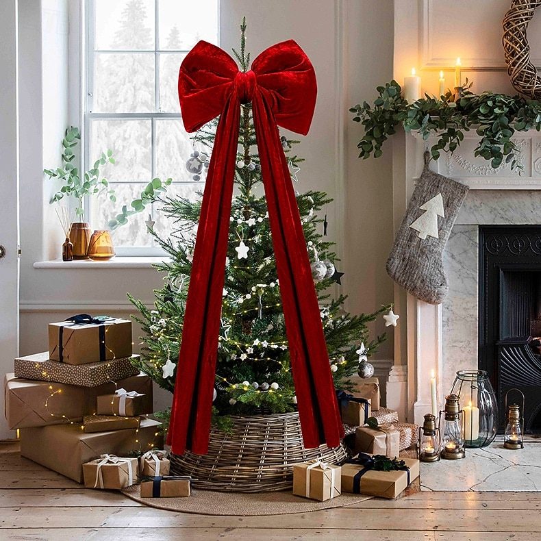 Extra Large Red Velvet Bow Cascading Down the Tree — Bow Christmas Tree Topper