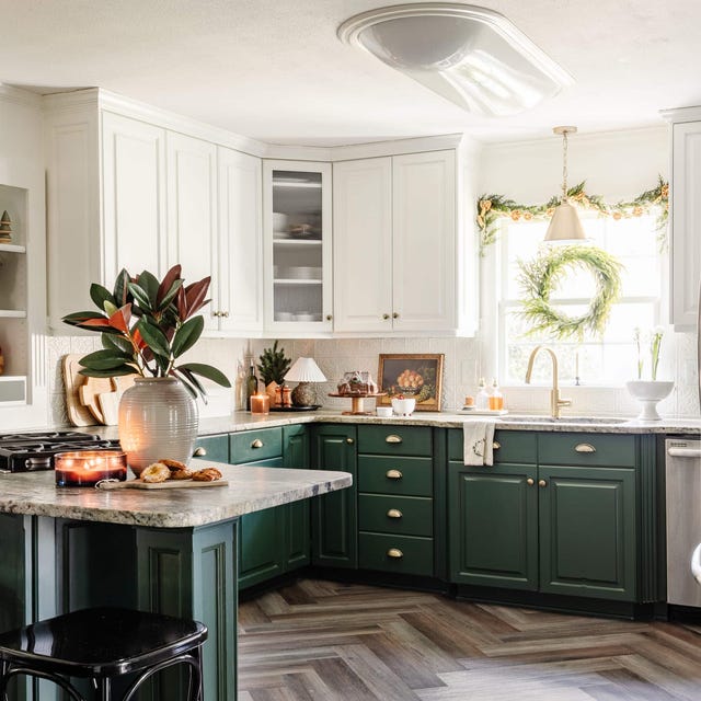 Bright Kitchen with Green Cabinets and Festive Window Wreath Bright Kitchen with Green Cabinets and Festive Window Wreath — Christmas Kitchen Decor