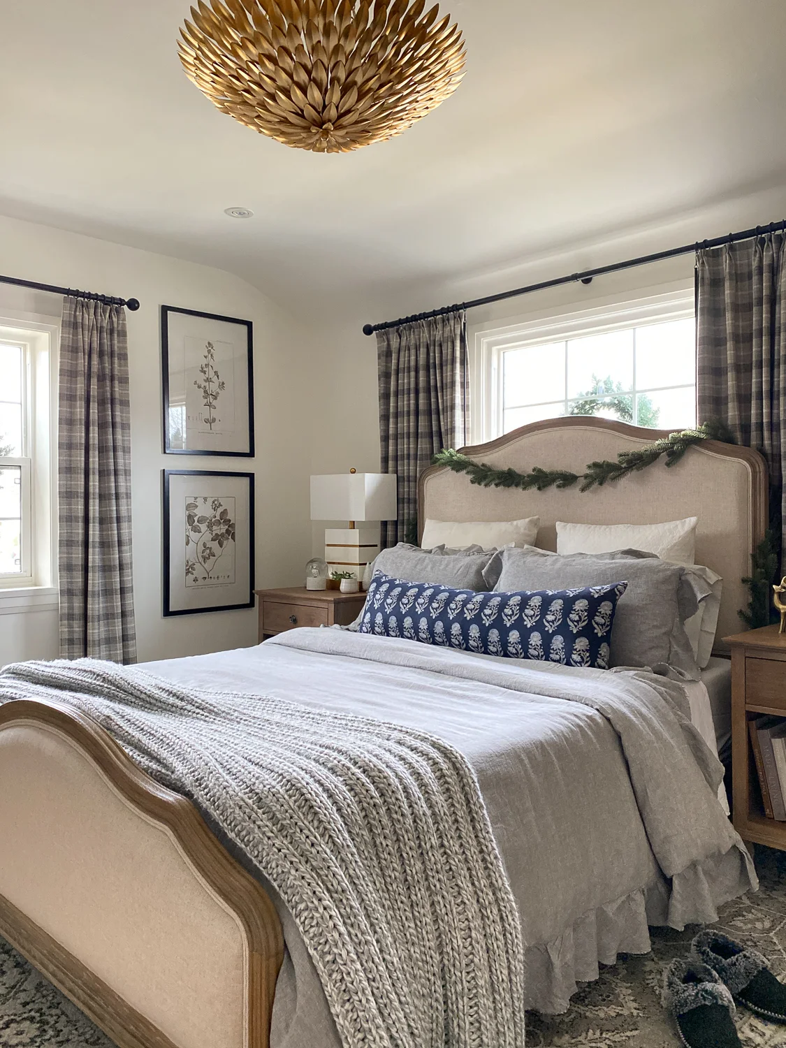 Subtle Christmas Decor in a Neutral Farmhouse Bedroom Subtle Christmas Decor in a Neutral Farmhouse Bedroom — Christmas Bedroom Decor