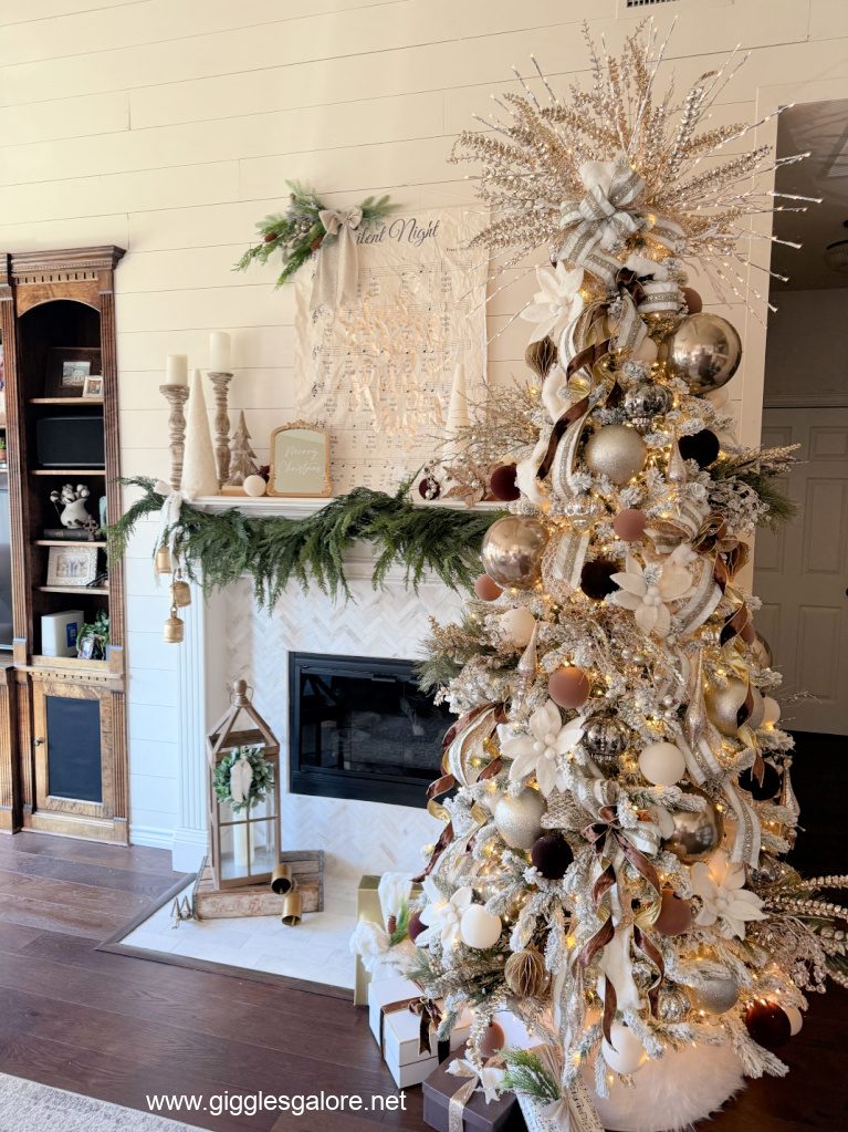 Farmhouse Christmas Tree with Gold, Brown, and White Ornaments — Christmas Tree Decorating