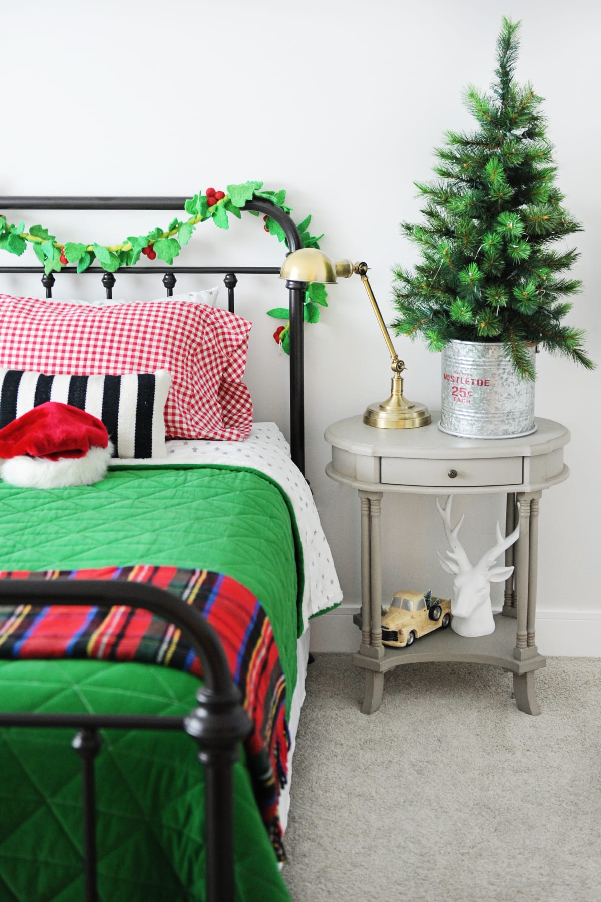 Traditional Holly Garland and Santa Hat Accents — Kids Bedroom Christmas Decor
