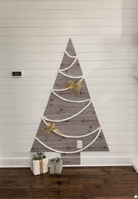Modern Farmhouse Wood-Effect Wall Tree Modern Farmhouse Wood-Effect Wall Tree — Wall Christmas Tree