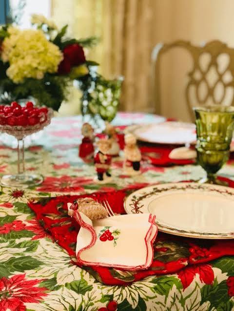 Vintage Christmas Tablescape with Poinsettia and Holly — Vintage Christmas Decor