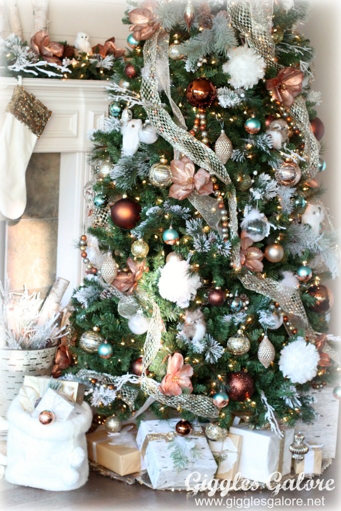 Farmhouse Glam Flocked Tree with Metallic Accents Farmhouse Glam Flocked Tree with Metallic Accents — Glam Christmas Tree