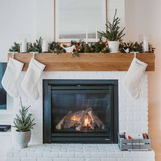 Minimalist Farmhouse Mantel with Potted Trees and Simple Garland Minimalist Farmhouse Mantel with Potted Trees and Simple Garland — Farmhouse Christmas Mantel
