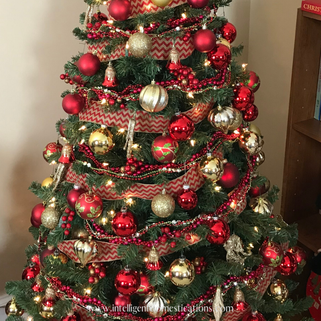 Dense Red and Gold Ornaments with Bead Garlands — Red and Gold Christmas Tree