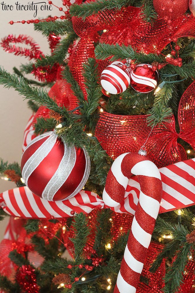 Whimsical Christmas Tree with Bold Red and White Striped Ribbon — Vertical Ribbon Christmas Tree