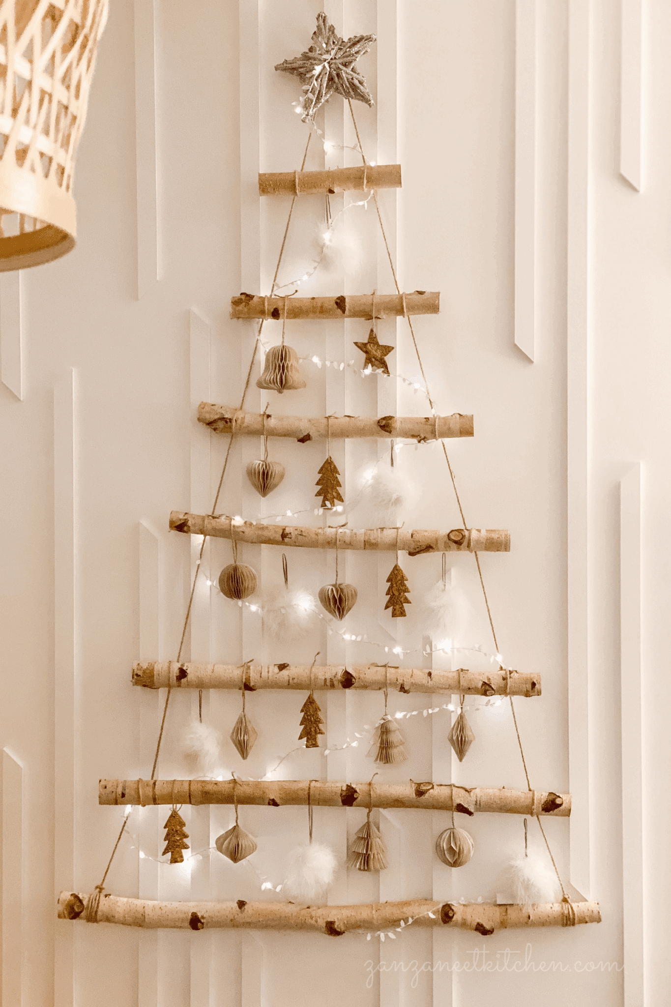 Scandi Birch Log Christmas Tree with Paper Ornaments Scandi Birch Log Christmas Tree with Paper Ornaments — Alternative Christmas Trees