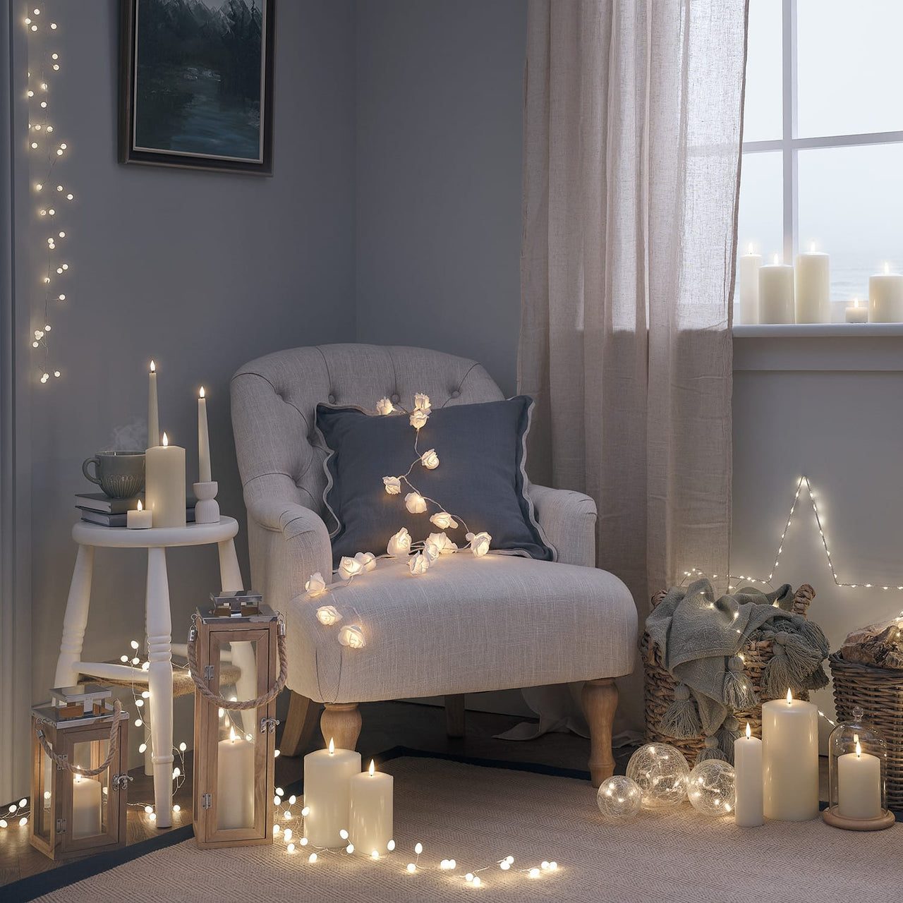 Coastal Nook Illuminated by Rose-Shaped Fairy Lights — Christmas Fairy Lights Living Room