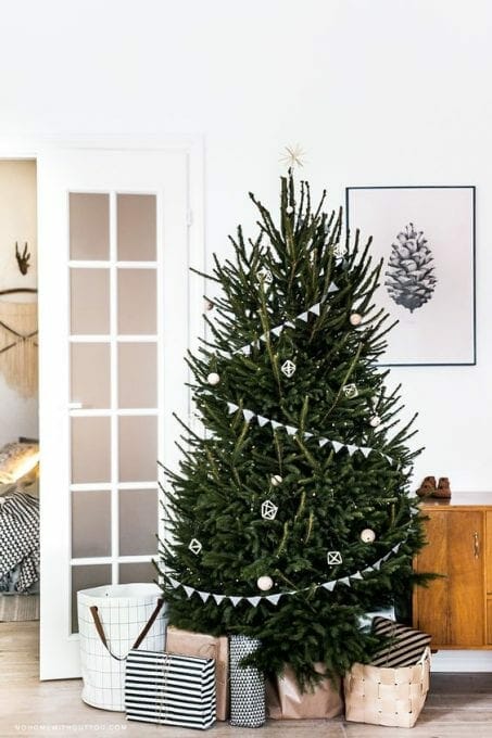 Open-Plan Living Area with Tree in Woven Basket — Minimalist Christmas Tree