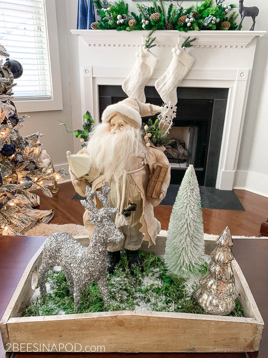 Traditional Christmas Vignette with Santa and Reindeer Traditional Christmas Vignette with Santa and Reindeer — Christmas Coffee Table Decor