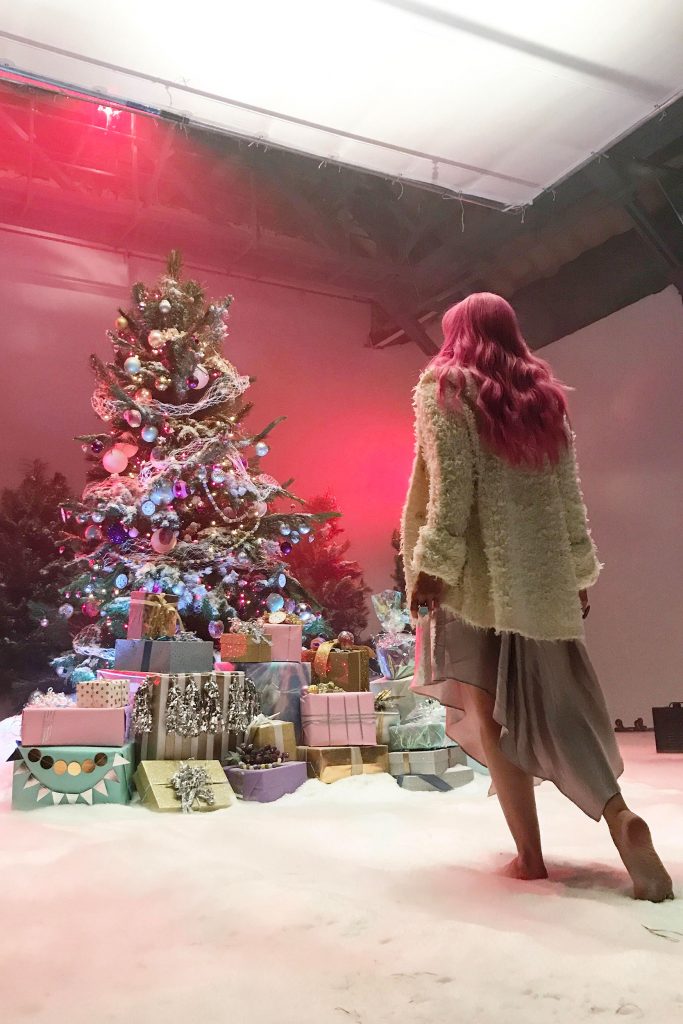 Studio Set Visual Idea Studio Set Visual Idea — Winter Wonderland Christmas Tree