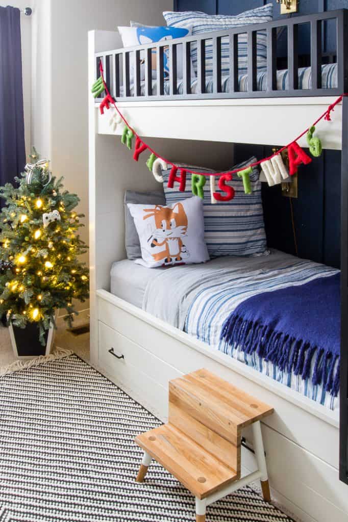 Felt 'Merry Christmas' Garland on Bunk Bed — Kids Bedroom Christmas Decor