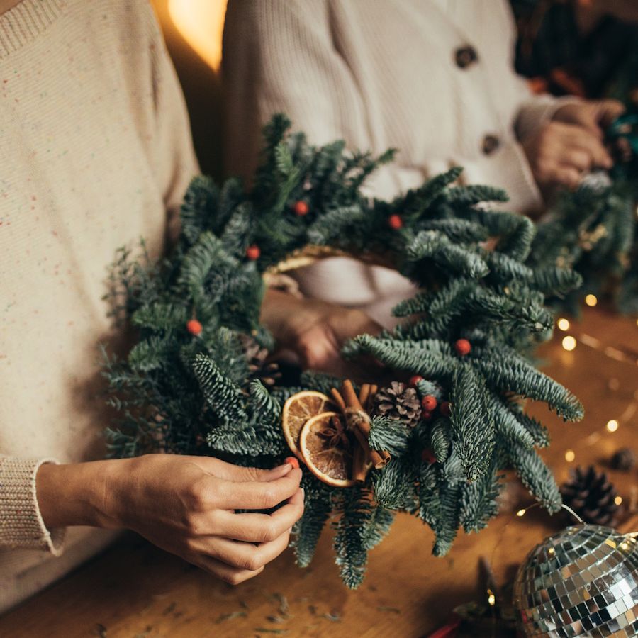 Hands-On Crafting of a Natural Wreath Hands-On Crafting of a Natural Wreath — DIY Christmas Wreath