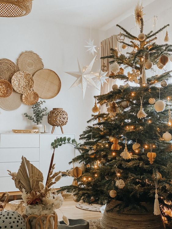 Living Room Minimalist Boho Christmas Tree with Wood and Tassel Ornaments — Boho Christmas Decor