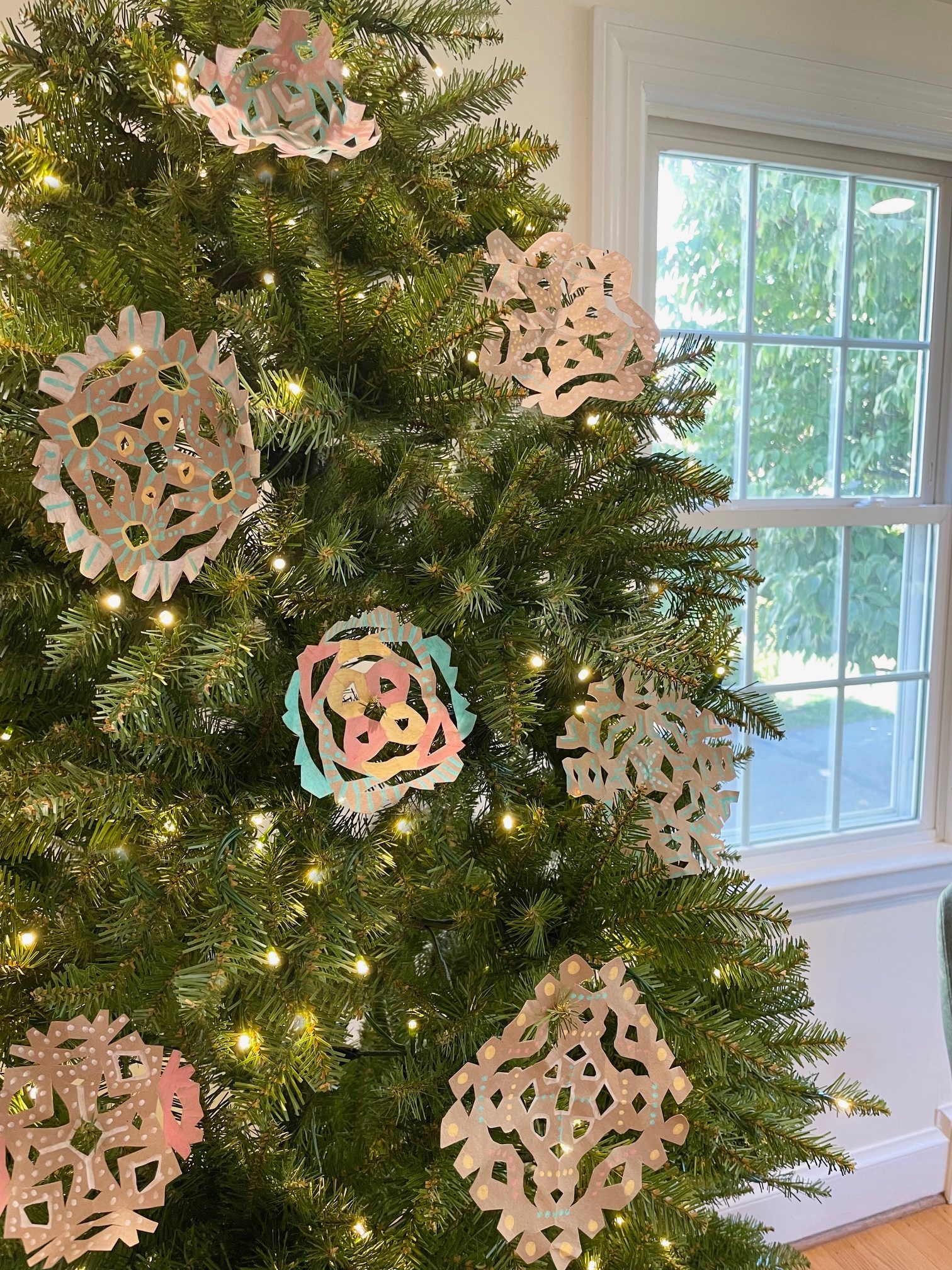 Whimsical Pastel Paper Snowflake Ornaments — DIY Christmas Decor