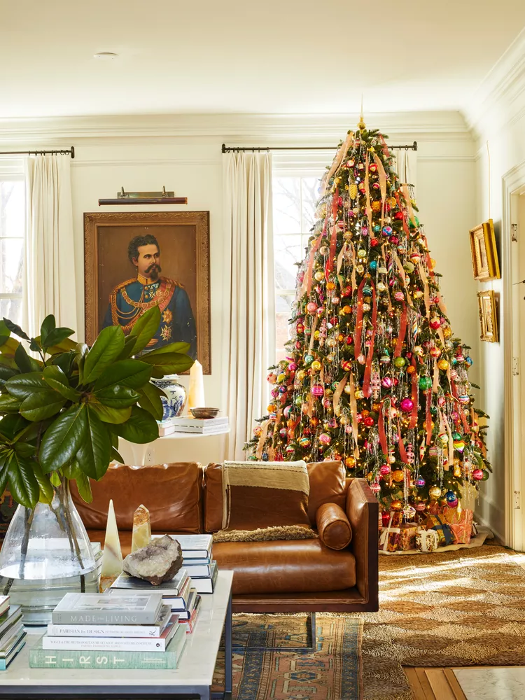 Eclectic Maximalism with a Multitude of Colorful Ornaments Eclectic Maximalism with a Multitude of Colorful Ornaments — Christmas Tree Themes