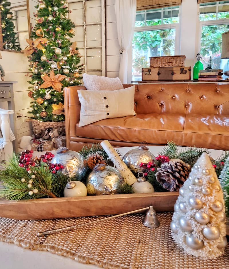 Rustic Dough Bowl Christmas Centerpiece Rustic Dough Bowl Christmas Centerpiece — Aesthetic Christmas Decor