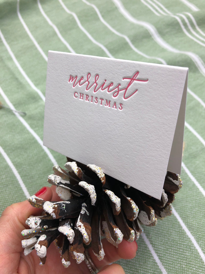 Rustic Glitter-Dusted Pinecone Place Card Holder Rustic Glitter-Dusted Pinecone Place Card Holder — Christmas Place Cards