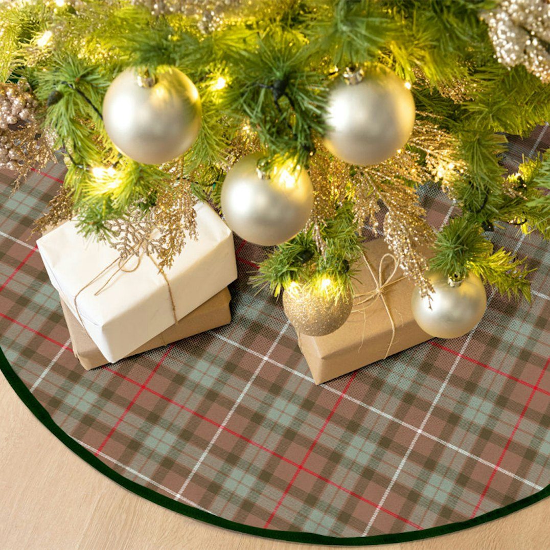 Classic Plaid Tree Skirt with Dark Green Trim for a Cozy Feel — Christmas Tree Skirt
