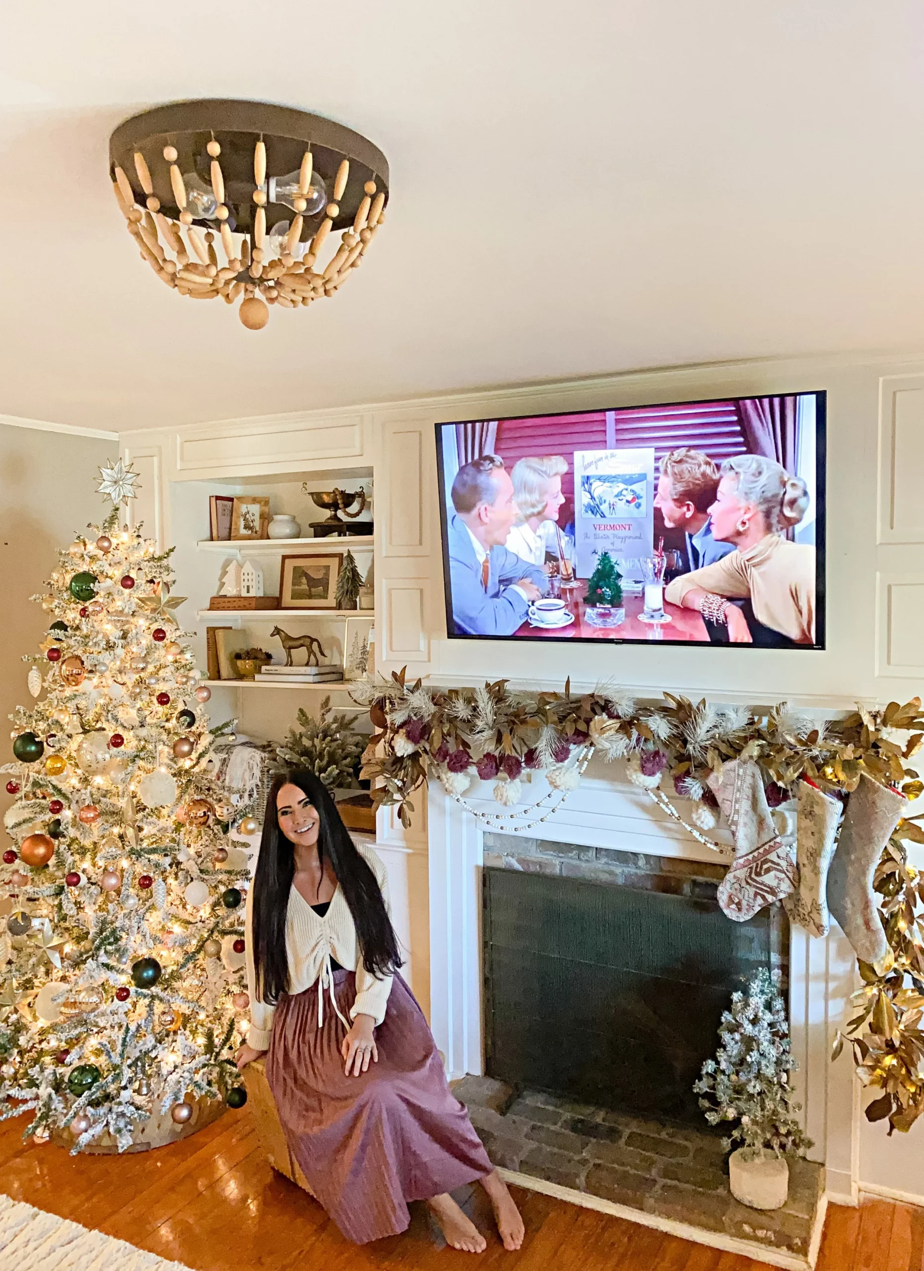 Boho Christmas Tree and Fireplace with Garlands and Stockings — Boho Christmas Decor