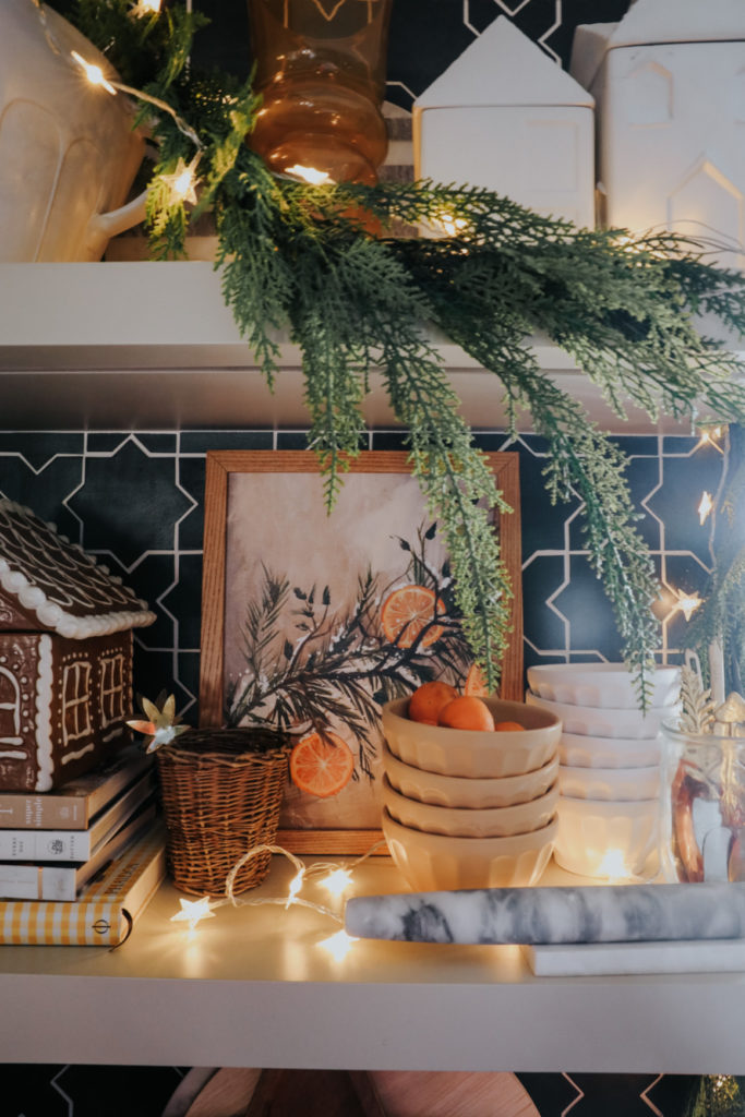 Cozy Kitchen Shelf Vignette with Gingerbread and Fairy Lights Cozy Kitchen Shelf Vignette with Gingerbread and Fairy Lights — Christmas Kitchen Decor