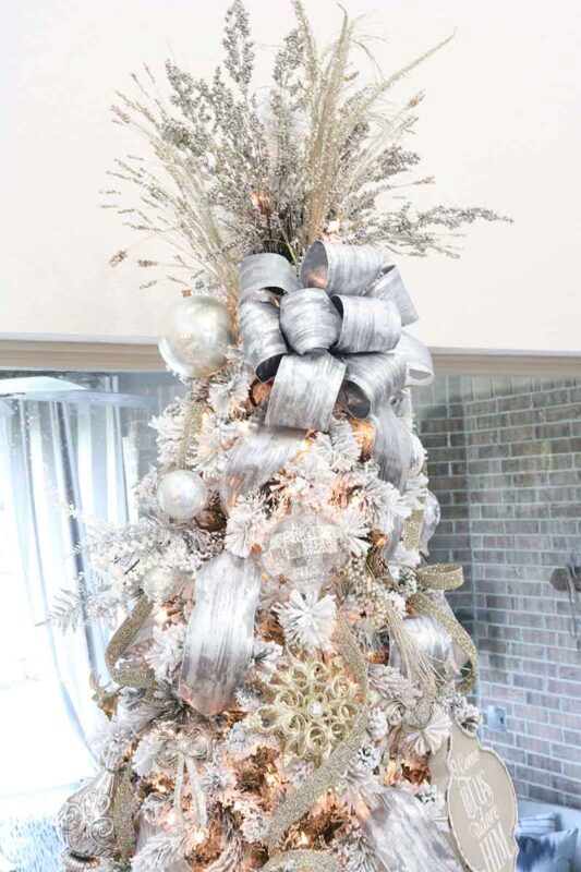 Glamorous Silver Bow Topper for a Luxurious Tree — Christmas Tree Topper