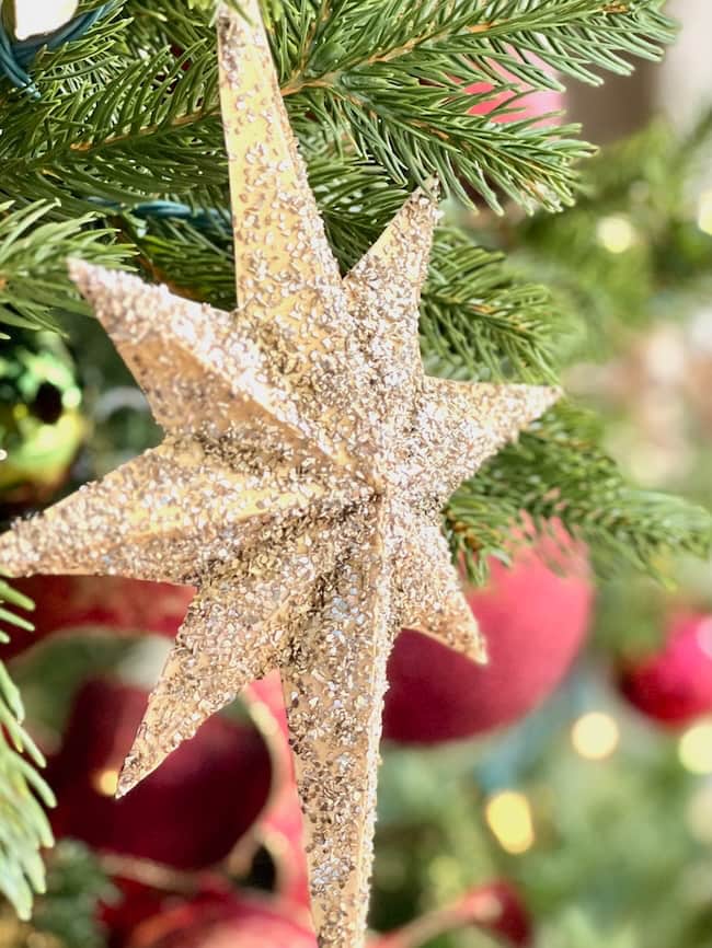 Visual Idea — Handmade Christmas Ornaments