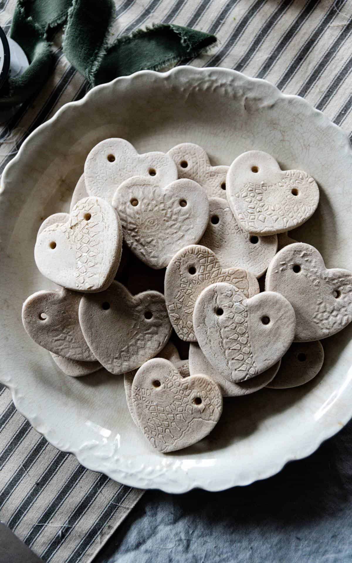 Farmhouse Heart Ornaments in Rustic Ceramic Bowl Farmhouse Heart Ornaments in Rustic Ceramic Bowl — Salt Dough Ornaments