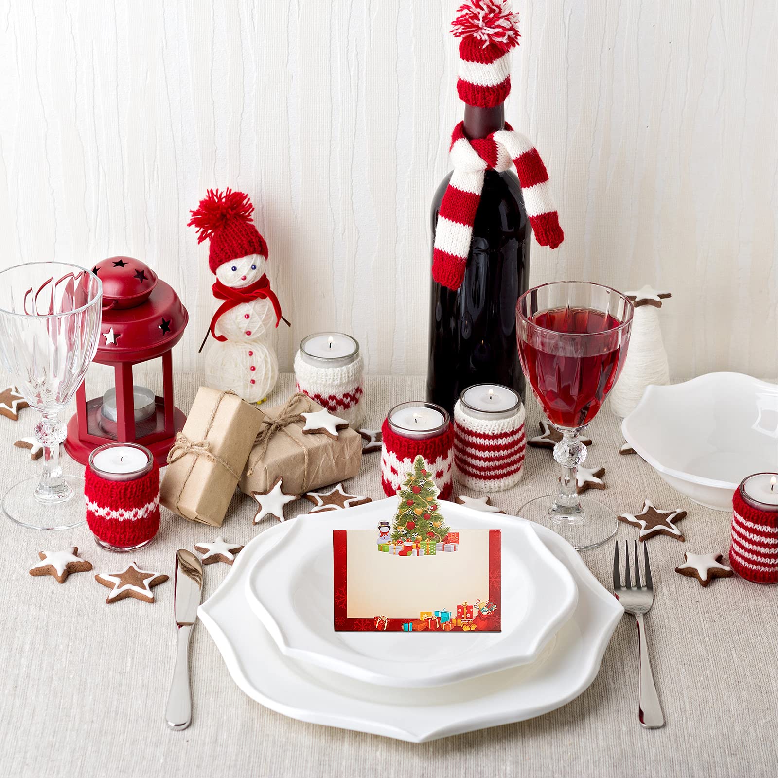 Traditional Christmas Illustration Place Cards Traditional Christmas Illustration Place Cards — Christmas Place Cards