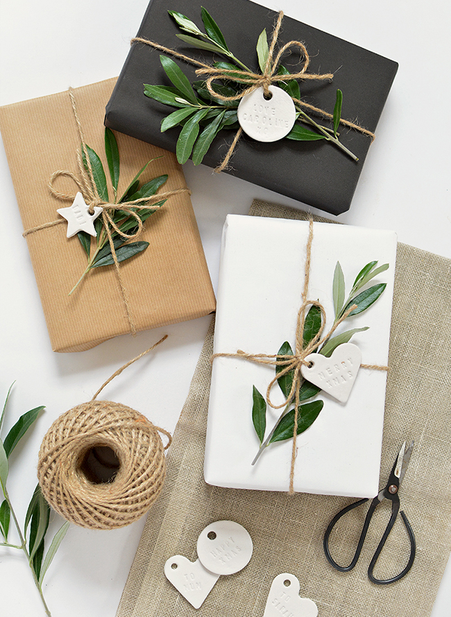 Minimalist Flat Lay: Natural Accents Minimalist Flat Lay: Natural Accents — Christmas Gift Wrapping