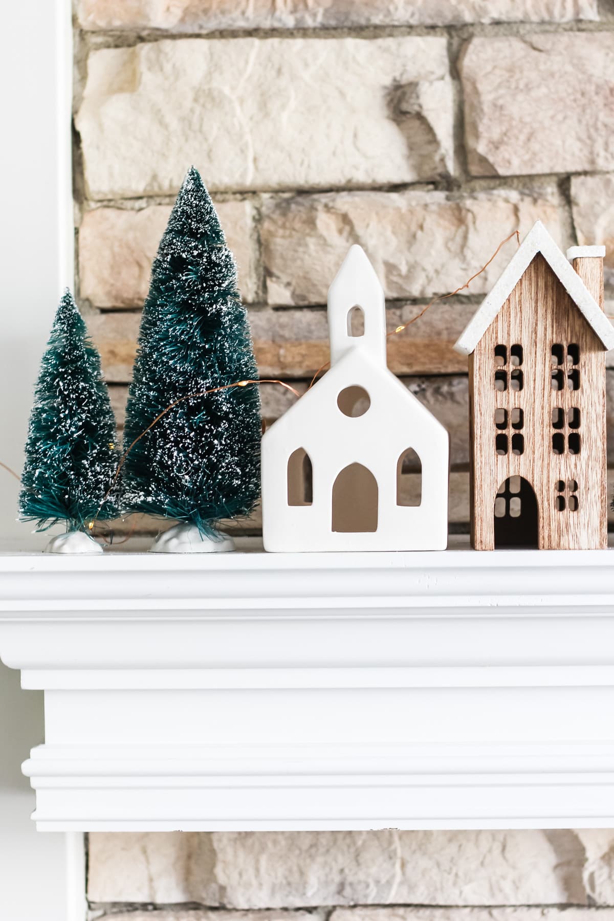 Rustic Visual Idea — Christmas Shelf Decor